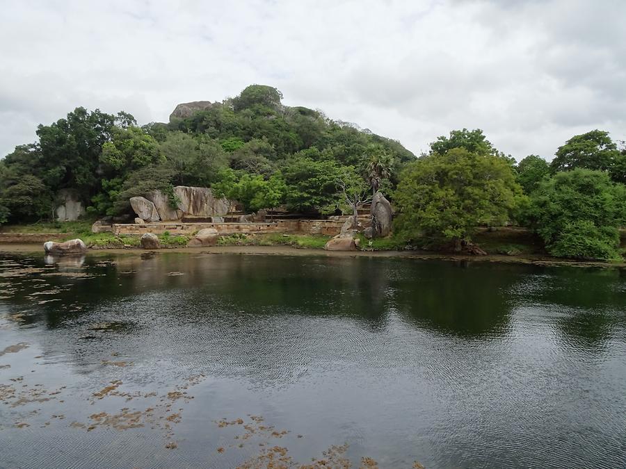 Anuradhapura - Kaludiya Pokuna