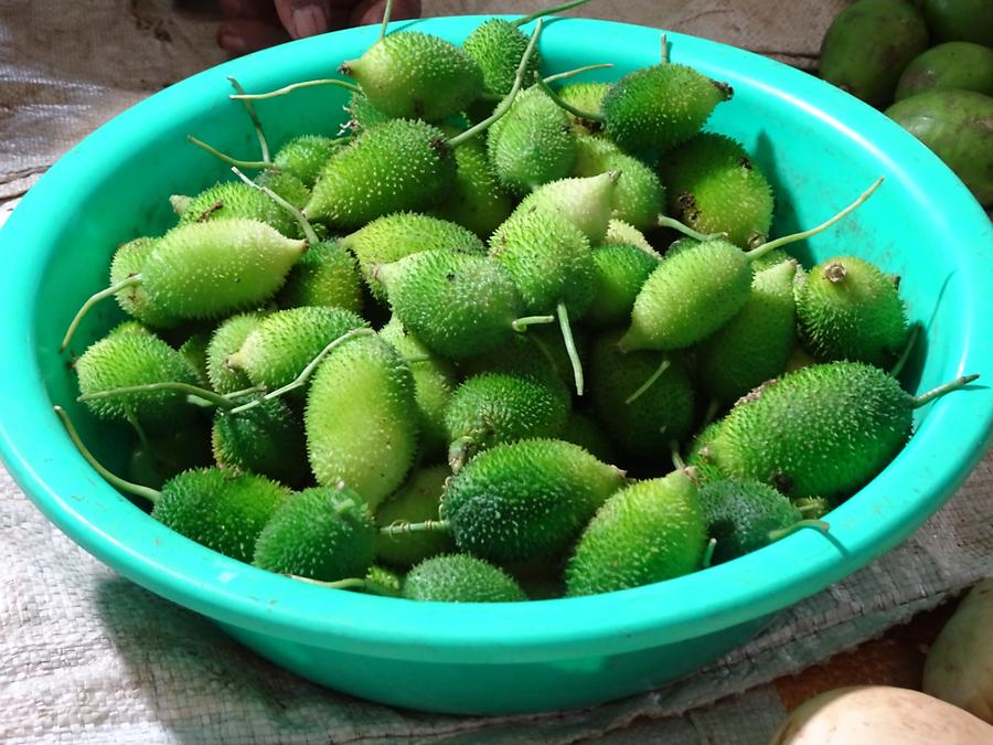 Bandarawela - Central Market; Fruits