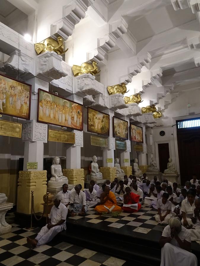 Kandy - Temple of the Tooth