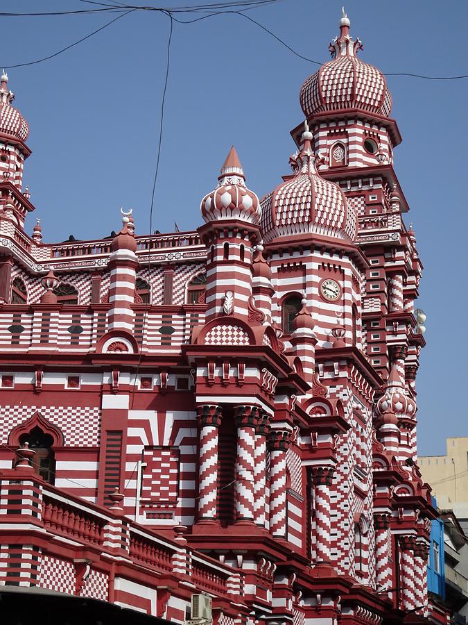 Jami Ul-Alfar Mosque