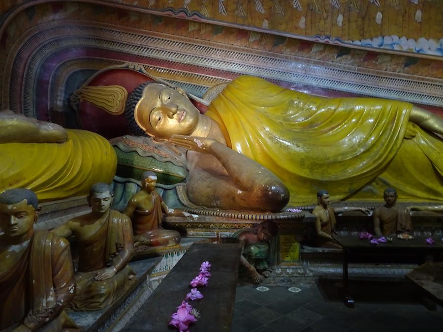 Dikwella - Wewrukannala Buduraja Maha Viharaya Temple