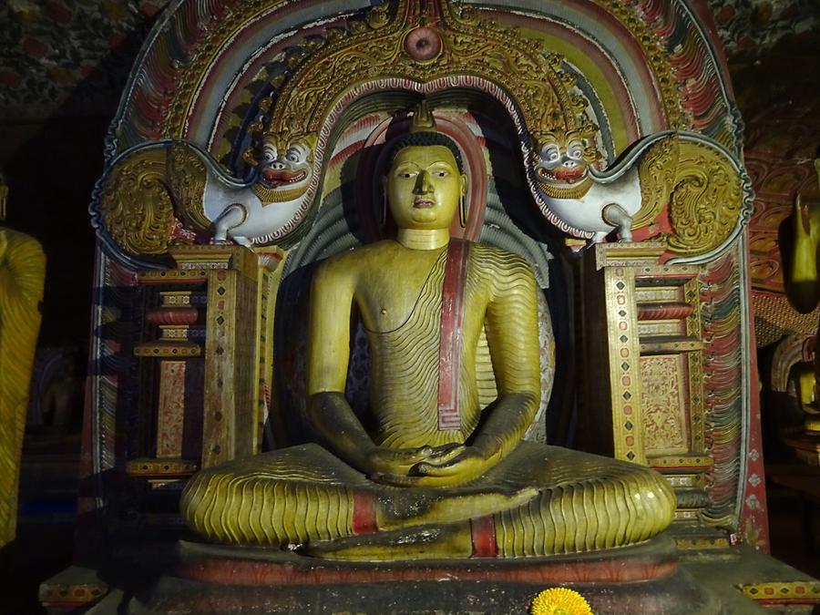 Dambulla - Cave Temple