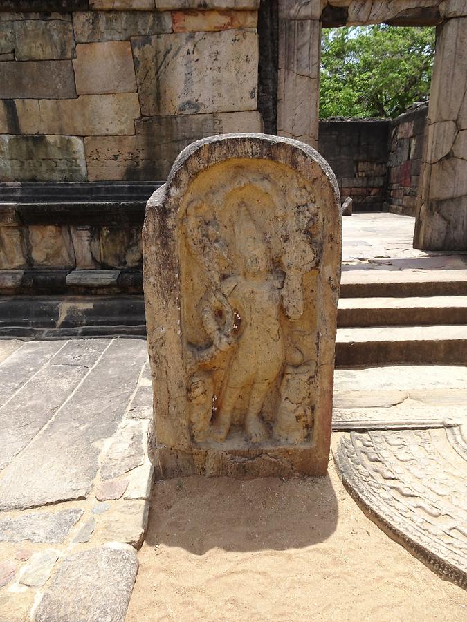 Polonnaruwa - Ancient Royal City; Hatadage