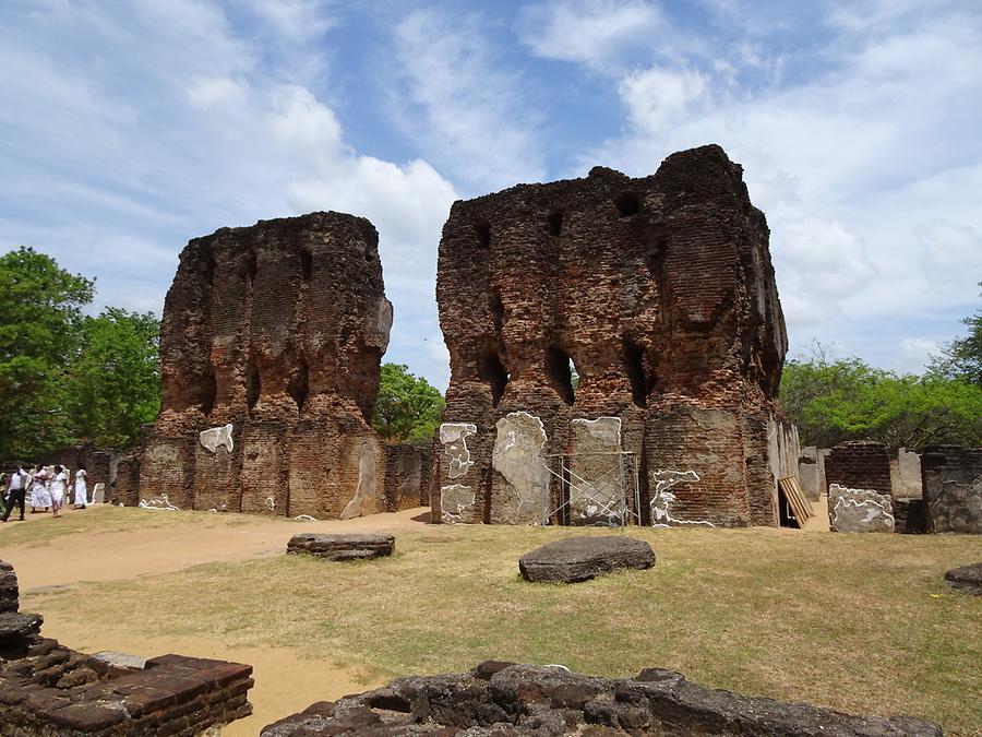 Polonnaruwa - Ancient Royal City; Royal Palace