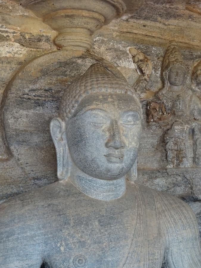 Polonnaruwa - Gal Viharaya