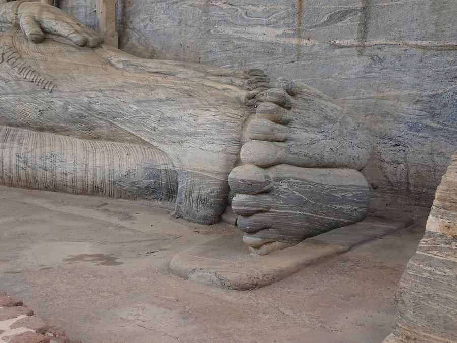 Polonnaruwa - Gal Viharaya