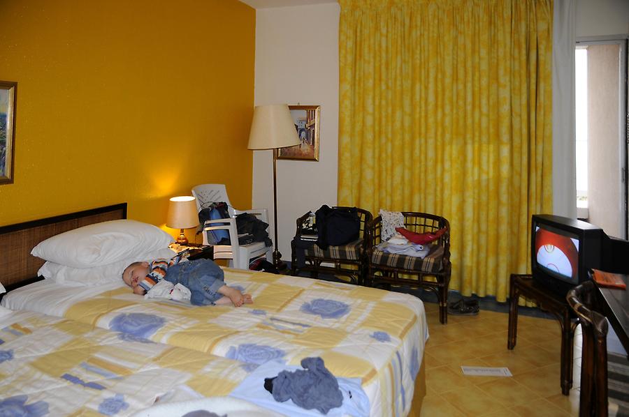 Le Meridien Lattakia room