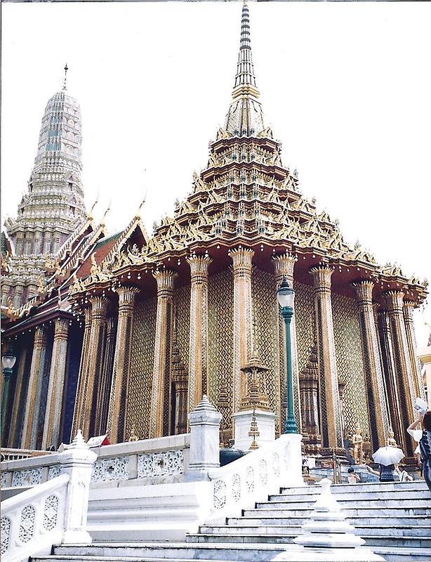 Phra Mondop