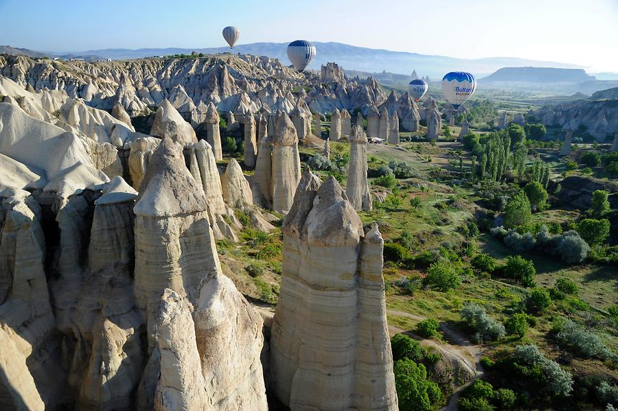 Balloon Ride Love Valley