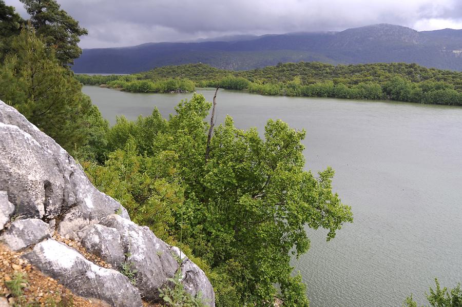 Landscape surrounding Candir