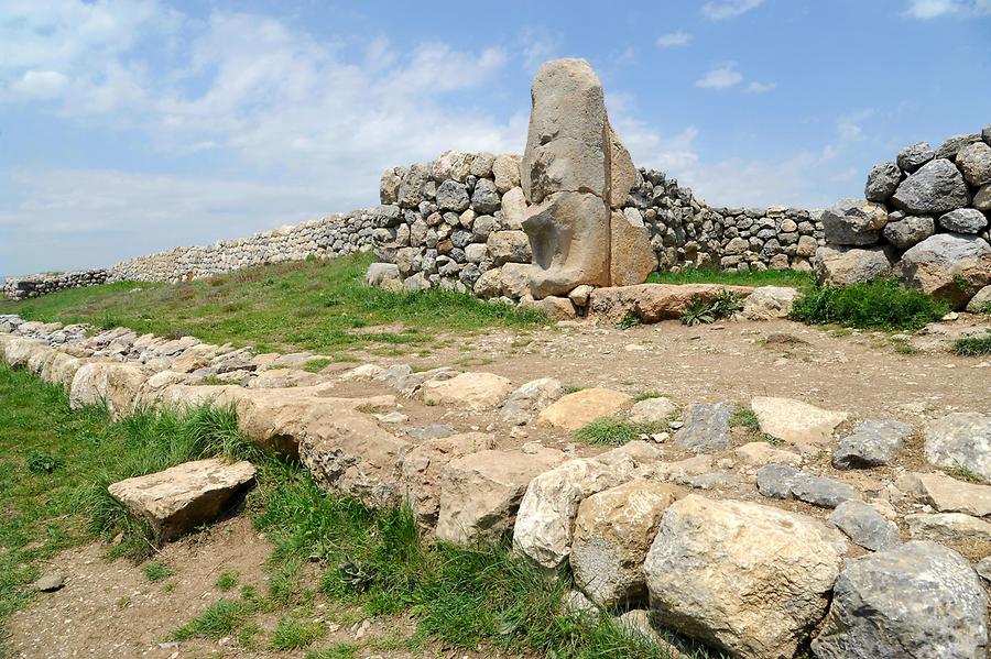 The City Walls of Hattusa