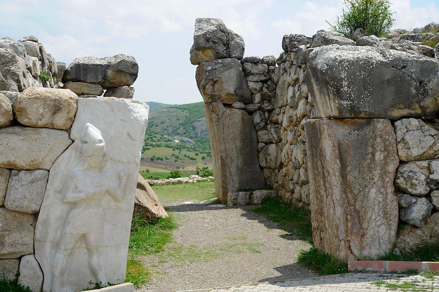 The King’s Gate of Hattusa