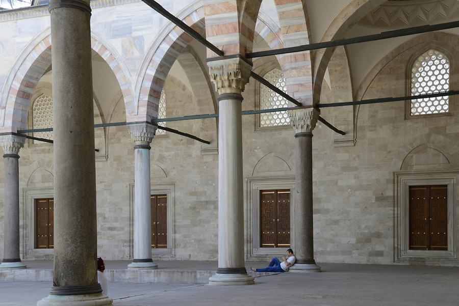 Süleymaniye Mosque - Courtyard