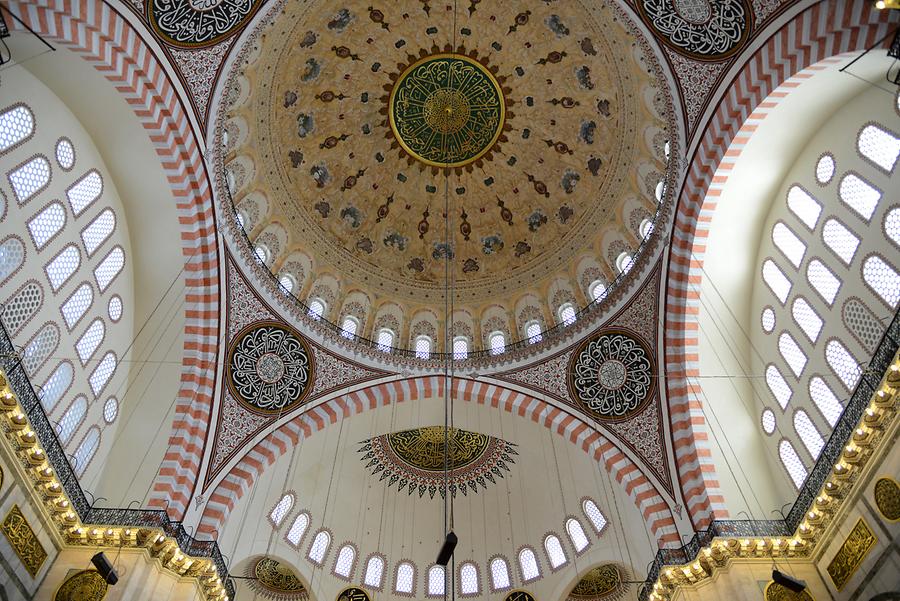 Süleymaniye Mosque - Inside