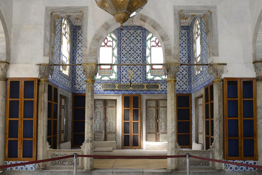 Topkapi Palace - Audience Chamber; Inside