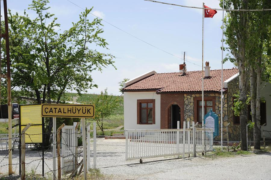 Entrance to Catalhöyük