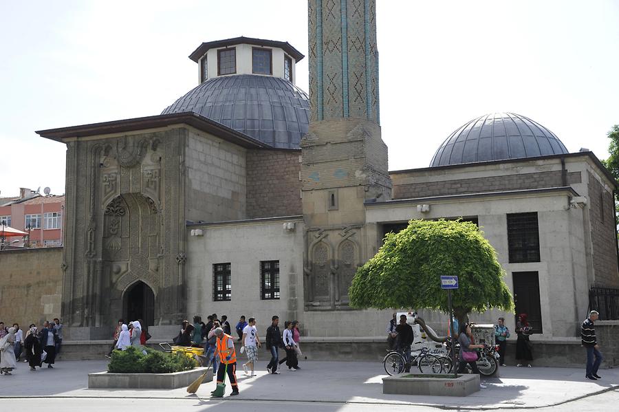 Ince Minaret Medrese