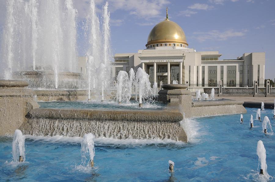 Presidential Palace (2) Ashgabat Pictures Geography im AustriaForum