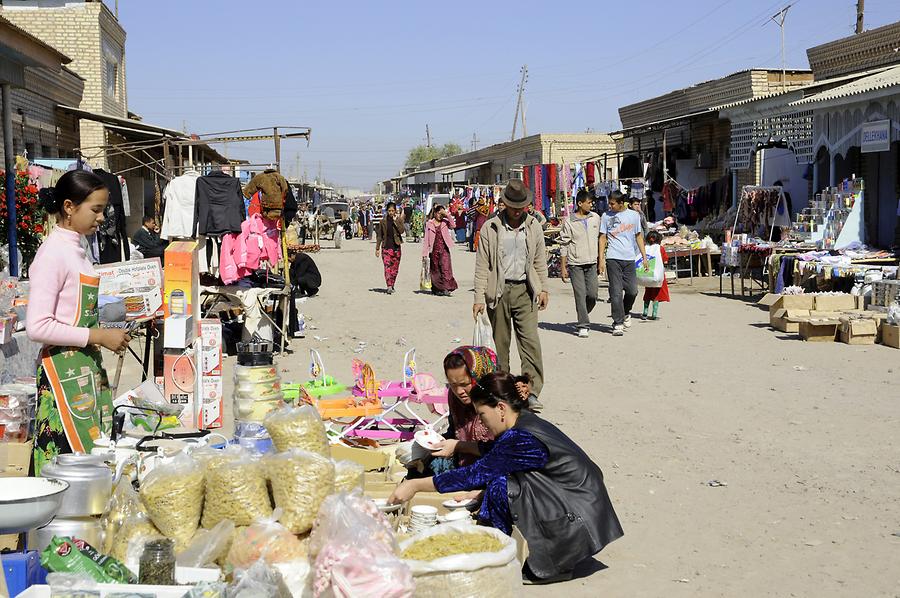 Konye-Urgench - Market