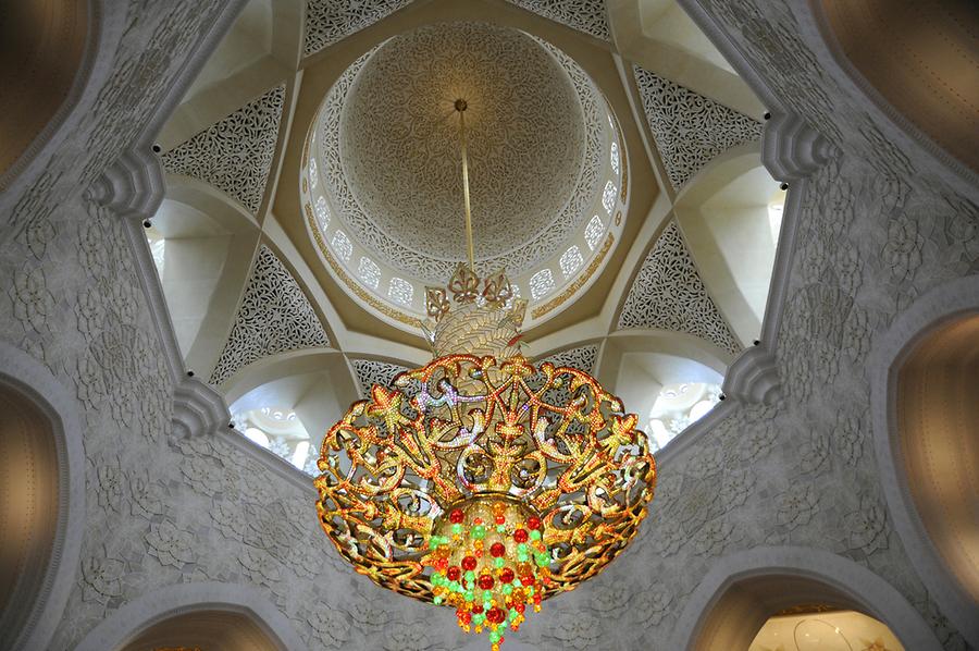 Chandelier Sheikh Zayed Grand Mosque