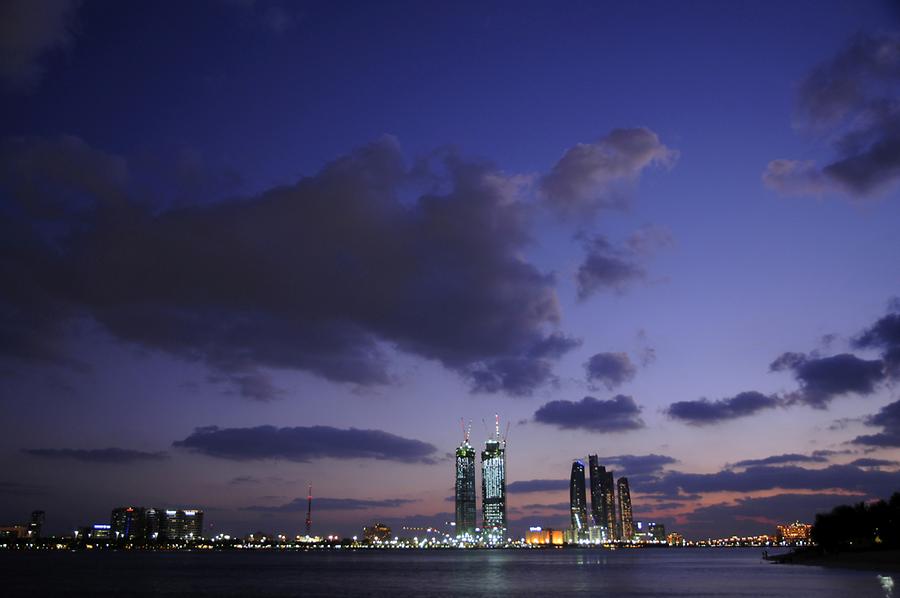 Skyline Abu Dhabi at Night