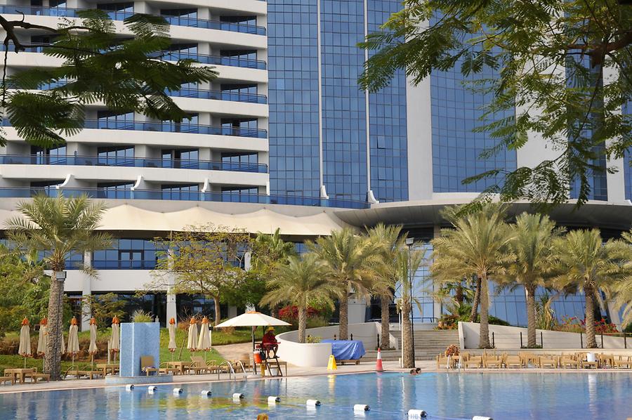 Le Meridien Al Aqah