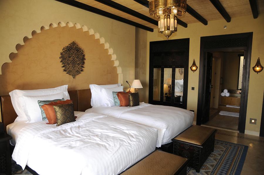 Room Qasr al Sarab