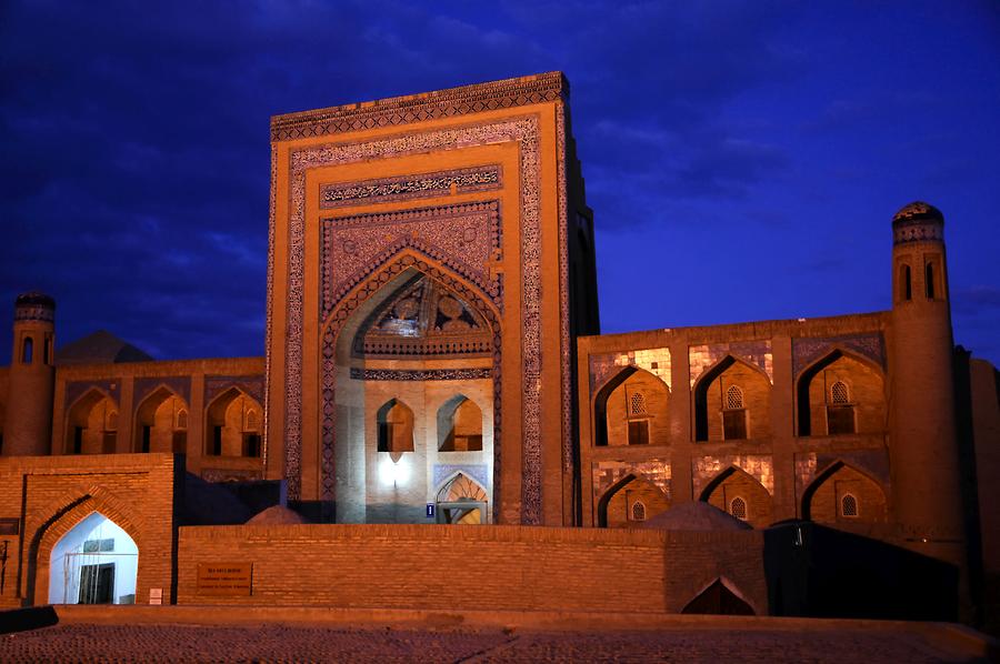 Madrassah of Allakuli-Khan