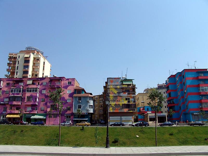 Tiranas buildings