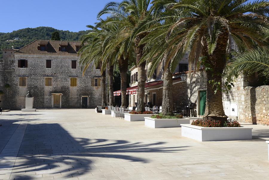 Hvar - Stari Grad; Palace Biankini