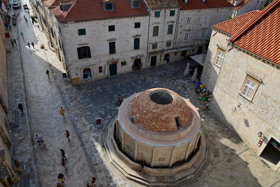 Onofrio's Fountain