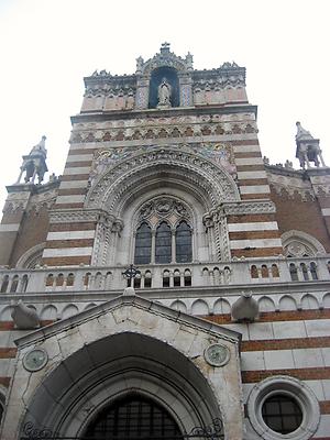 Facade of Our Lady of Lourdes, Rijeka, Croatia. 2014. Photo: Clara Schultes