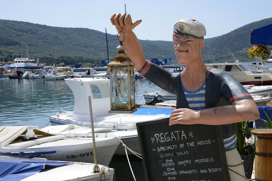 Cres - Harbour; Menu