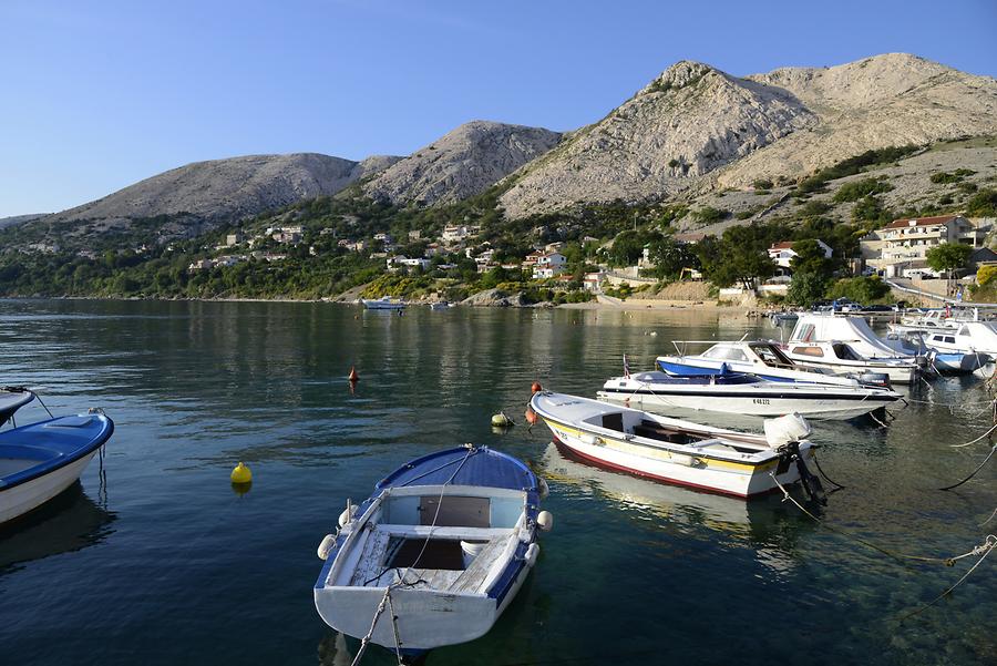 Stara Baška - Harbour