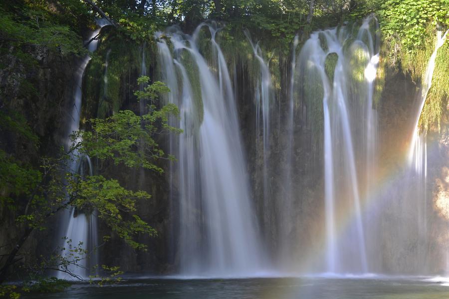 Upper Lakes - Waterfall