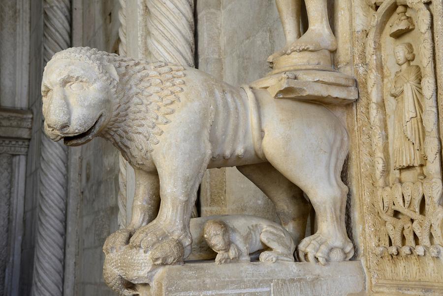 Trogir - Cathedral; Western Portal, Detail