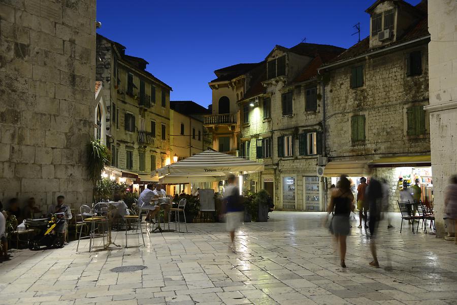 Narodni Trg (People's Square) at Night