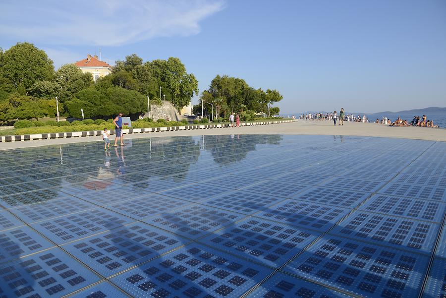 Seaside Promenade - 'Greeting to the Sun'