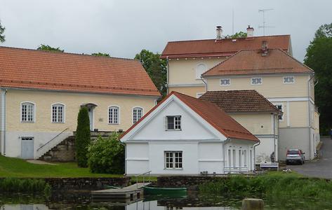 Vihula manor