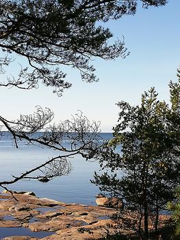 Trail on tip of peninsula