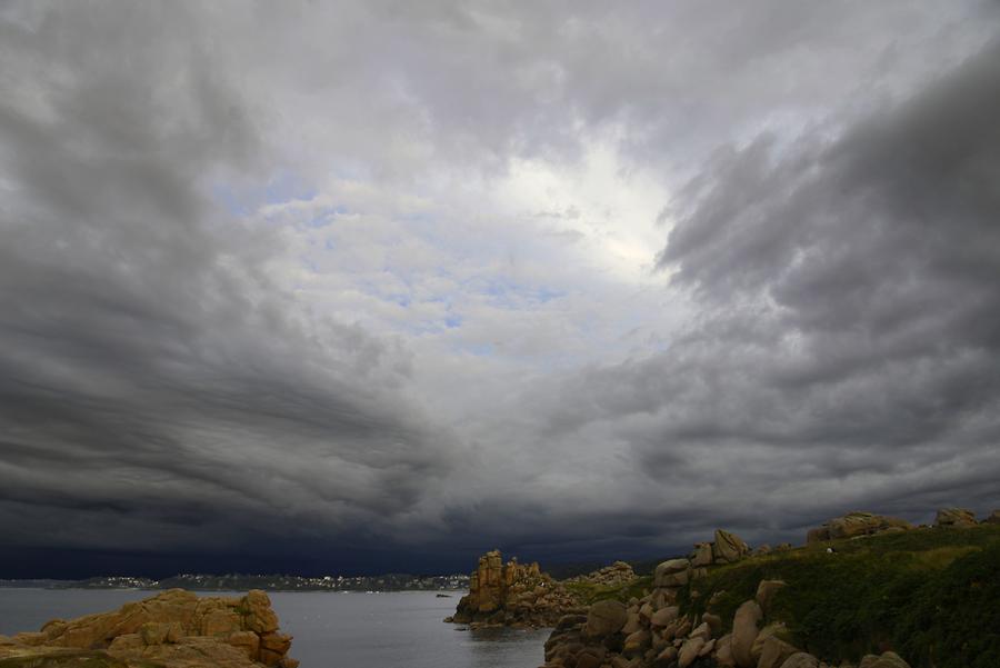 Coast of Granit Rose