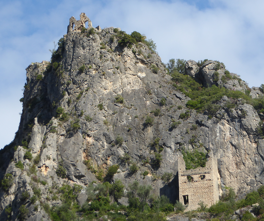 Mountain behind Saint Guilhem, Photo: H. Maurer, 2015