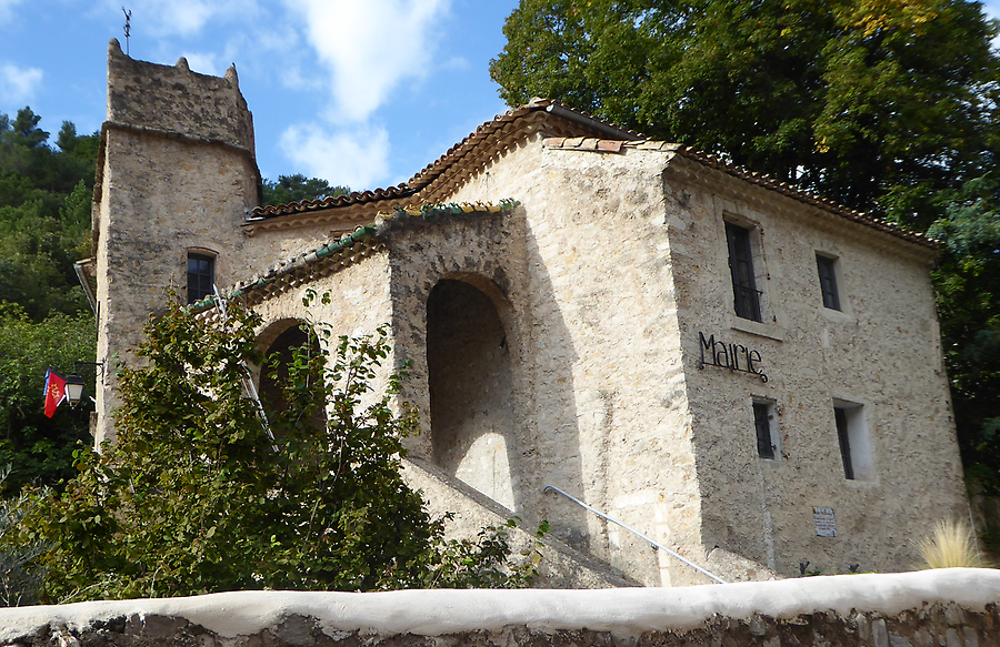 Reaching Saint Guilhem, Photo: H. Maurer, 2015