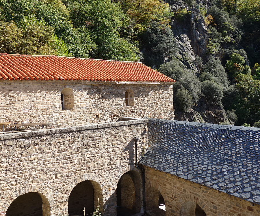 Walk through abbey Saint Martin, Photo: H. Maurer, 2015