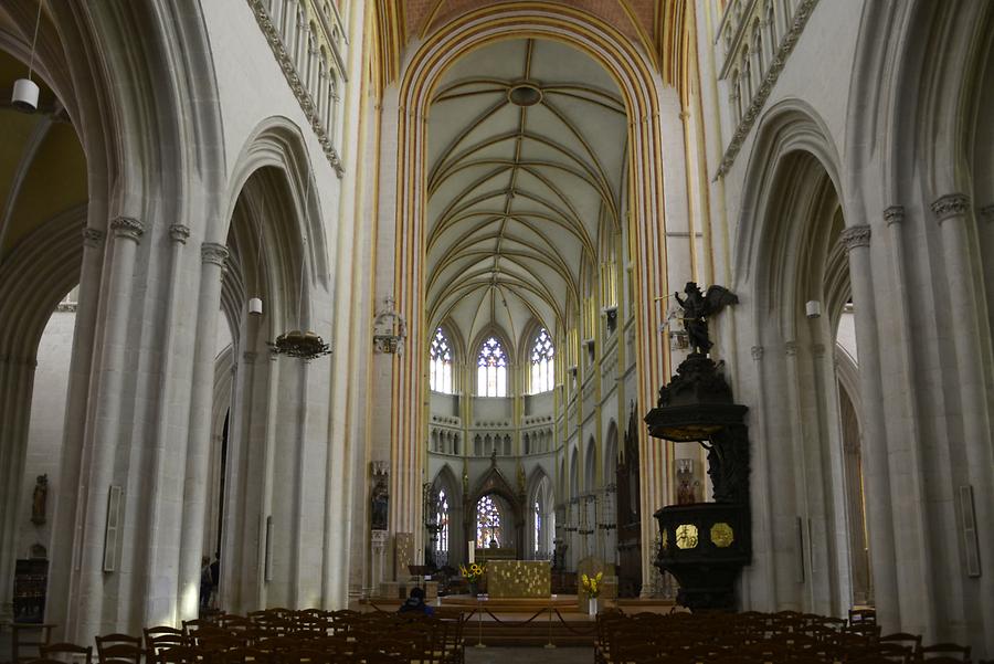 Quimper - Cathedral; Inside