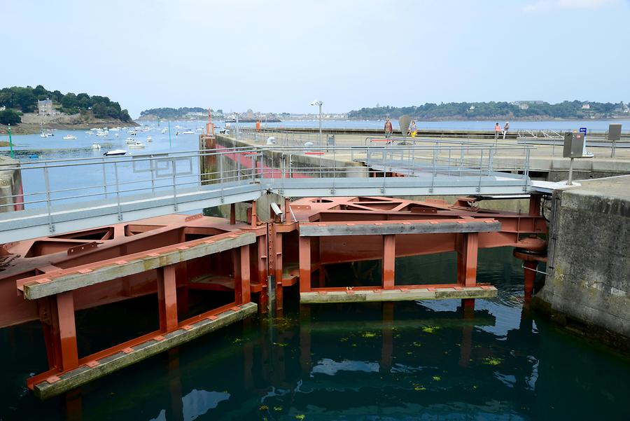 St Malo - Tidal Power Plant