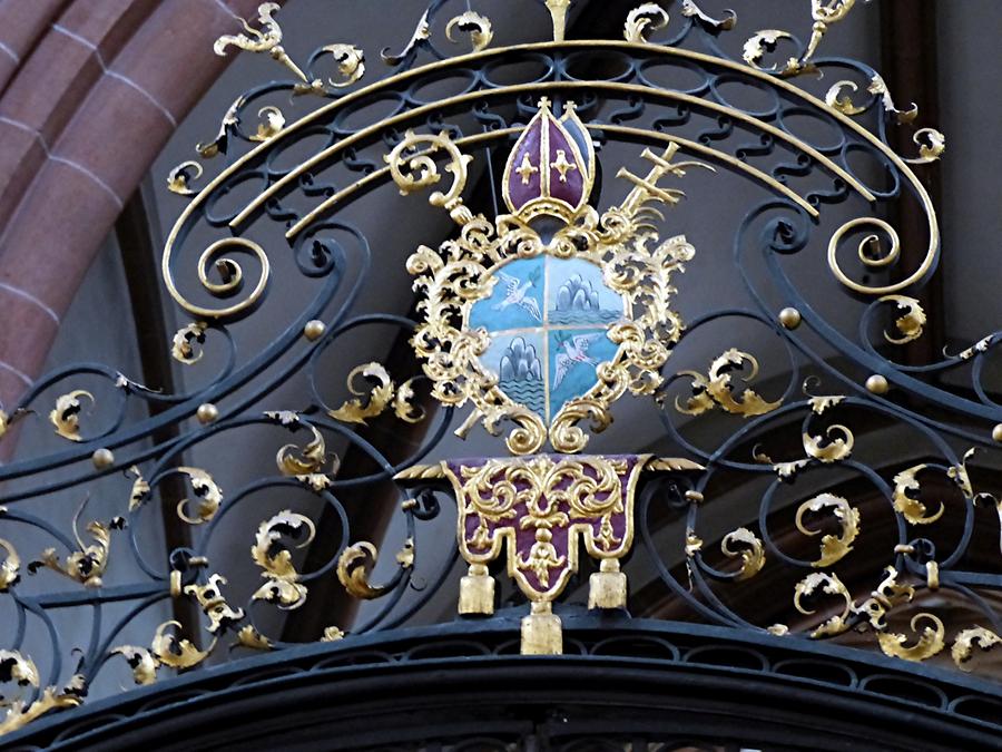 Seligenstadt - Einhardbasilika; Emblem of the Abbot