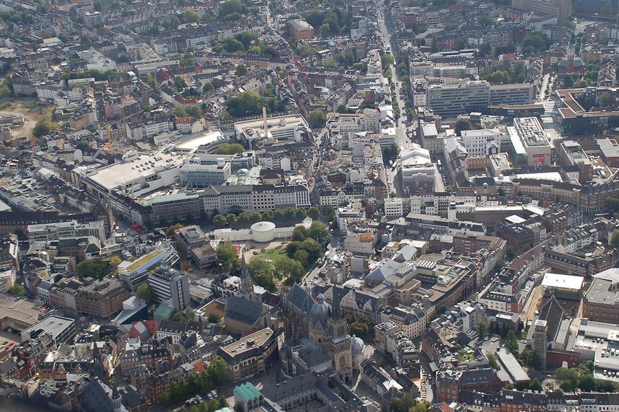 Aachen Stadt Dom Rathaus