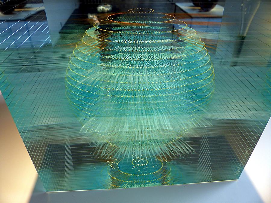 Rödental - Glass-museum: 'Optifloatglass layers'