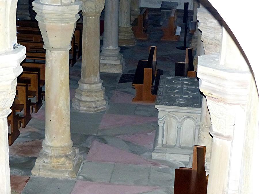 Bamberg - Cathedral - Romanesque eastern crypt